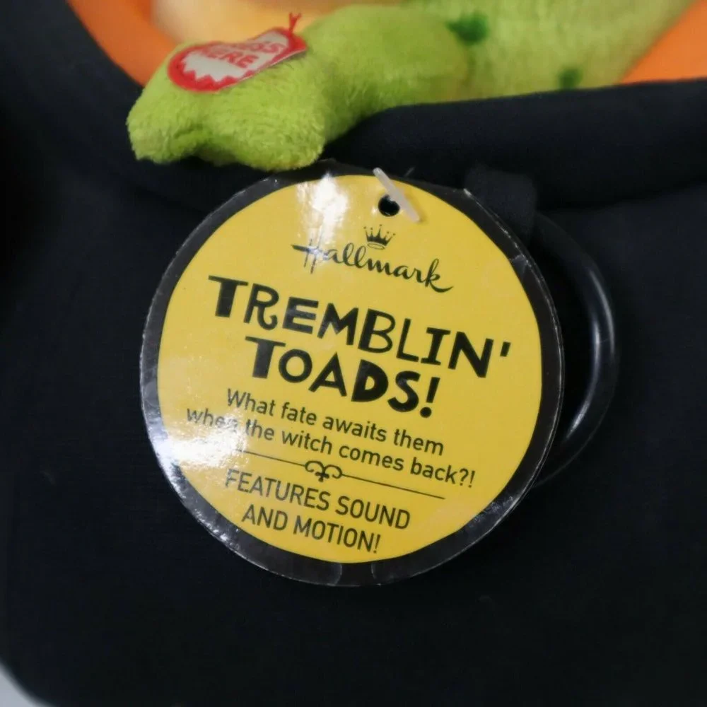 Hallmark Halloween Tremblin Toads Plush Decor - Picture 7 of 15